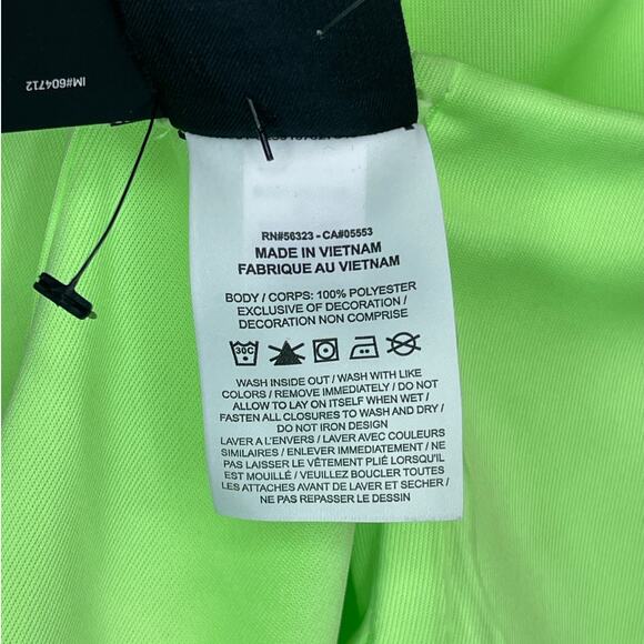 NWT Nike Sportswear Icon Clash Tennis Green Tank Top Women’s Size M (DA3120-345) - Picture 8 of 9